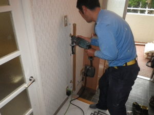 手すり取付リフォーム工事例と取り付け費用のご説明　