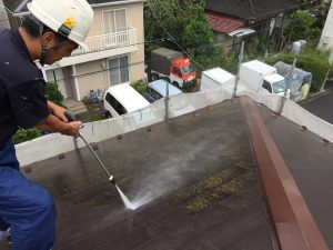 屋根の高圧洗浄