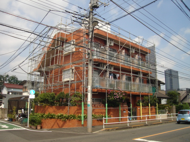 外壁塗装で工事中の安全やお住まい方やご近所への気配りの必要性