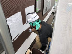 外壁塗料は油性。水性。どちらがお得なのか？