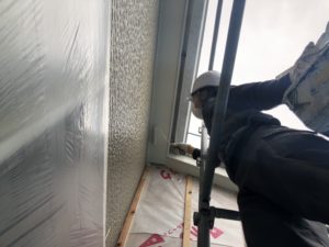 外壁の塗装と補修を一緒に工事するメリットとは？